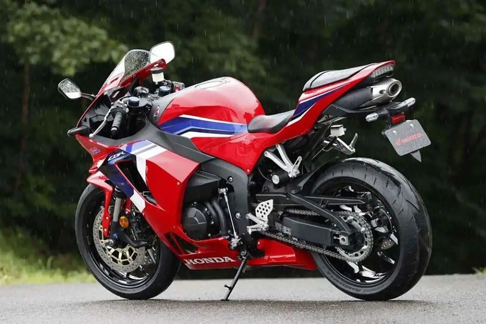 Мотоцикл honda rr