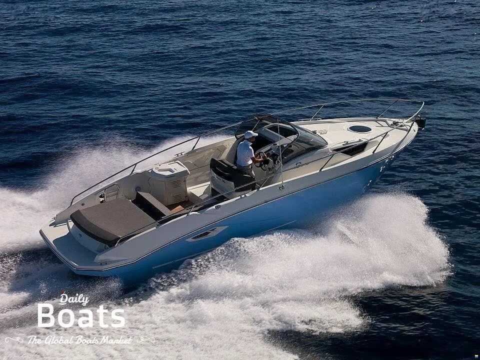 Cranchi e30 endurance (космополитан). Моторная лодка европа. Катер кранчи эндуранс 30. Endurance 30. Endurance 30.