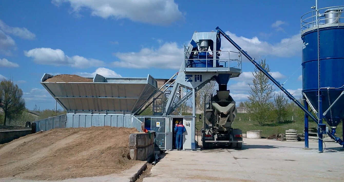 Весы бетонного завода. Скиповый бетонный завод. Mekamix 60 compact. Бункер инертных материалов. Бетонный завод ammann.