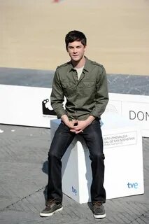 Logan Lerman presenta 'Los tres mosqueteros' en San Sebastián.