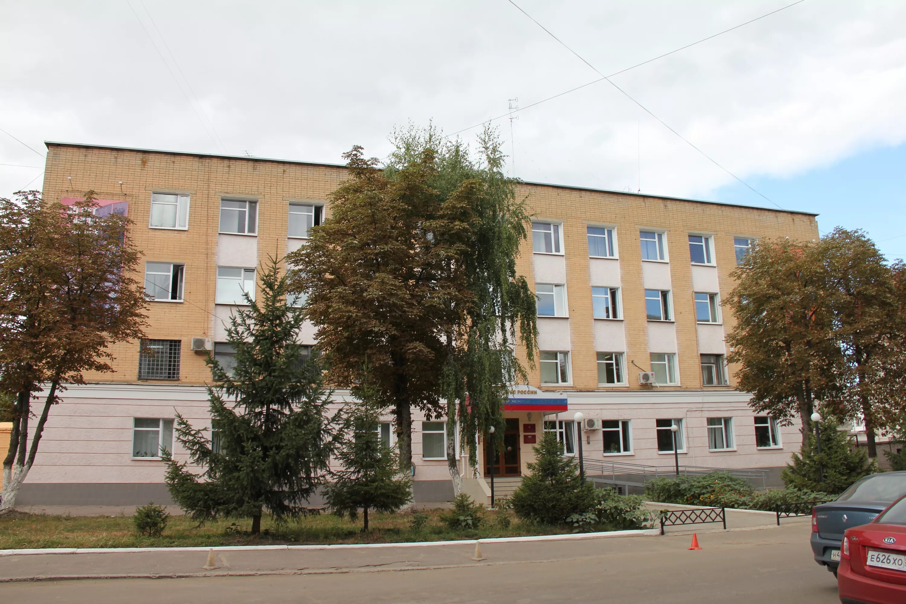Ул сурена шаумяна 35 орел. Столовая кафе орел сурена шаумяна. Улица сурена шаумяна орел. Сурена шаумяна 37 орел. Столовая жаркое в орле.