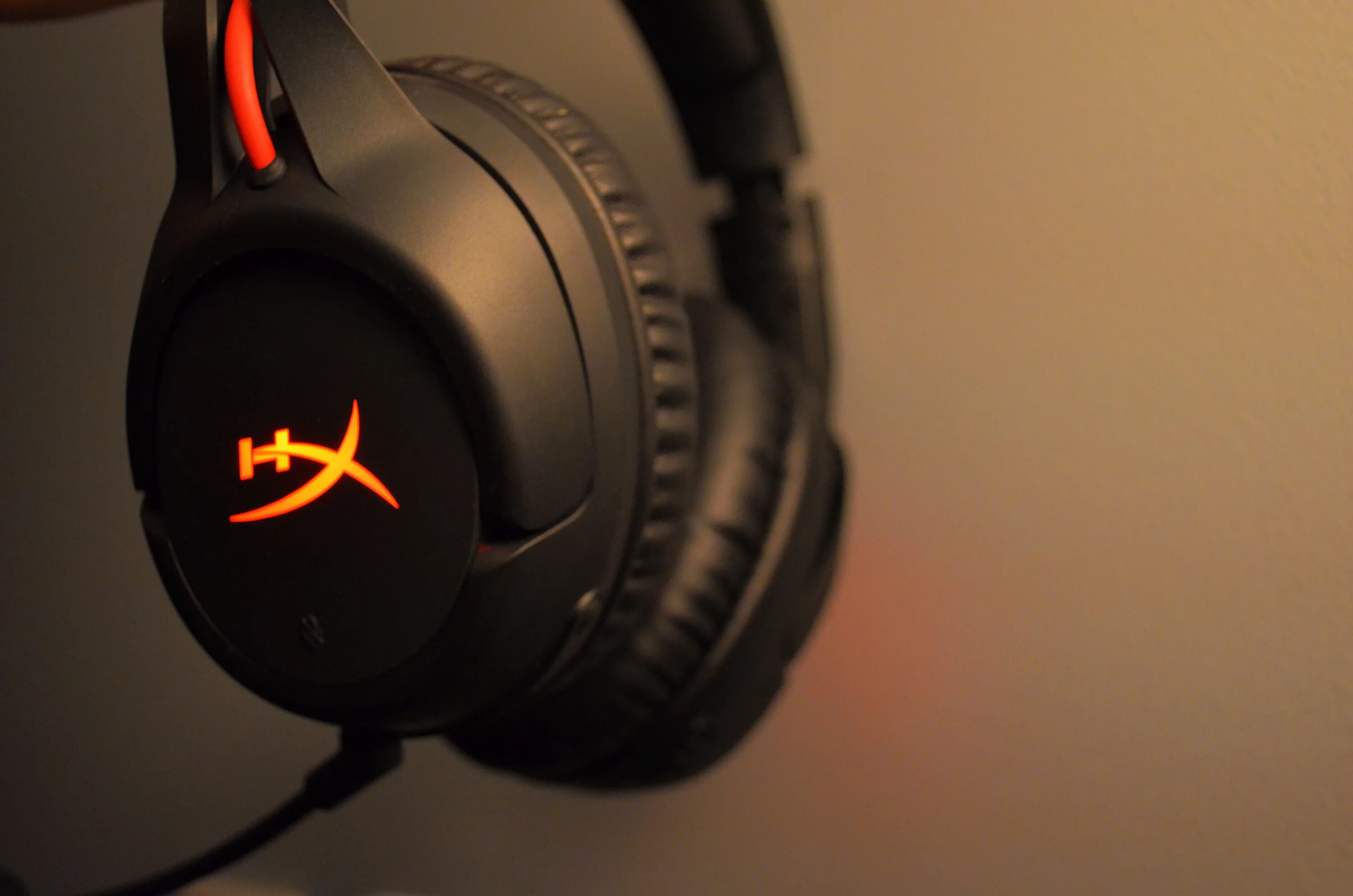 Hyperx cloud приложение. Hyperx cloud flight. hyperx cloud flight wireless. наушники hyperx cloud earbuds. hyperx cloud buds.