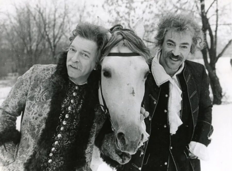 Гардемарины вперед фильм 1987. Гардемарины харатьян домогаров мамаев. Мир фильм 2022. Гардемарины 1787 фёдор добронравов. Светлана дружинина на съемках первых гардемаринов.