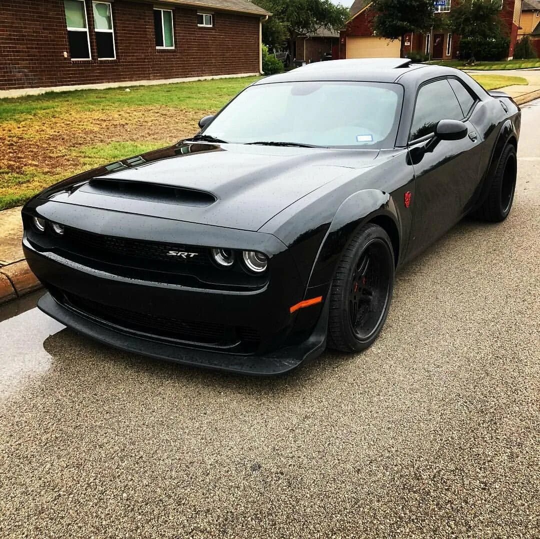 Купить додж в московской области. Dodge Challenger 2021. Додж Челленджер 2022. Додж Челленджер Хеллкэт. Dodge Challenger 2007.