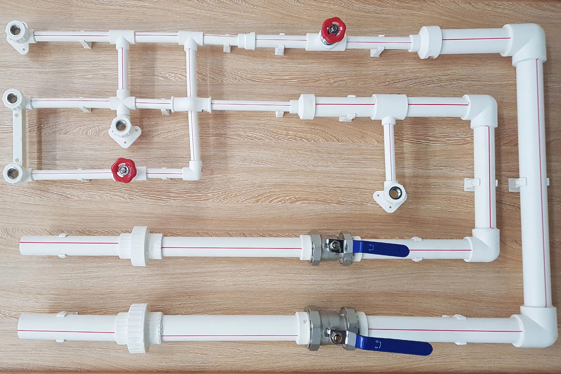 Труба полипропиленовая ppr (ppr-al-ppr(x)bw-90x10,0/2,5). Пайка и монтаж пластиковых труб на отопление. Прокладка ппр. Распайка пропиленовых труб. Перехлест ппр труб.