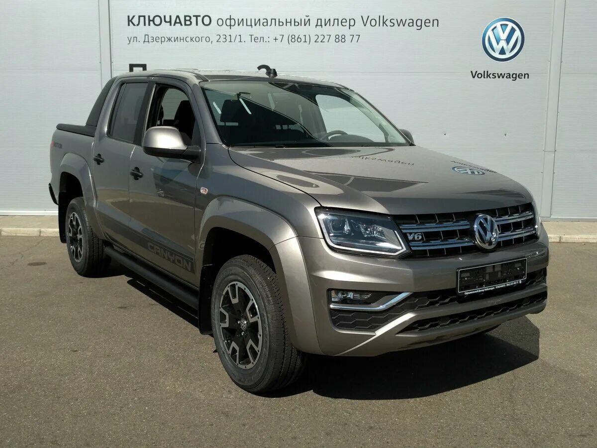 Купить амарок дизель. Фольксваген Амарок 2019. Volkswagen Amarok 2019 черный. Volkswagen Amarok дизель. Амарок антихром.