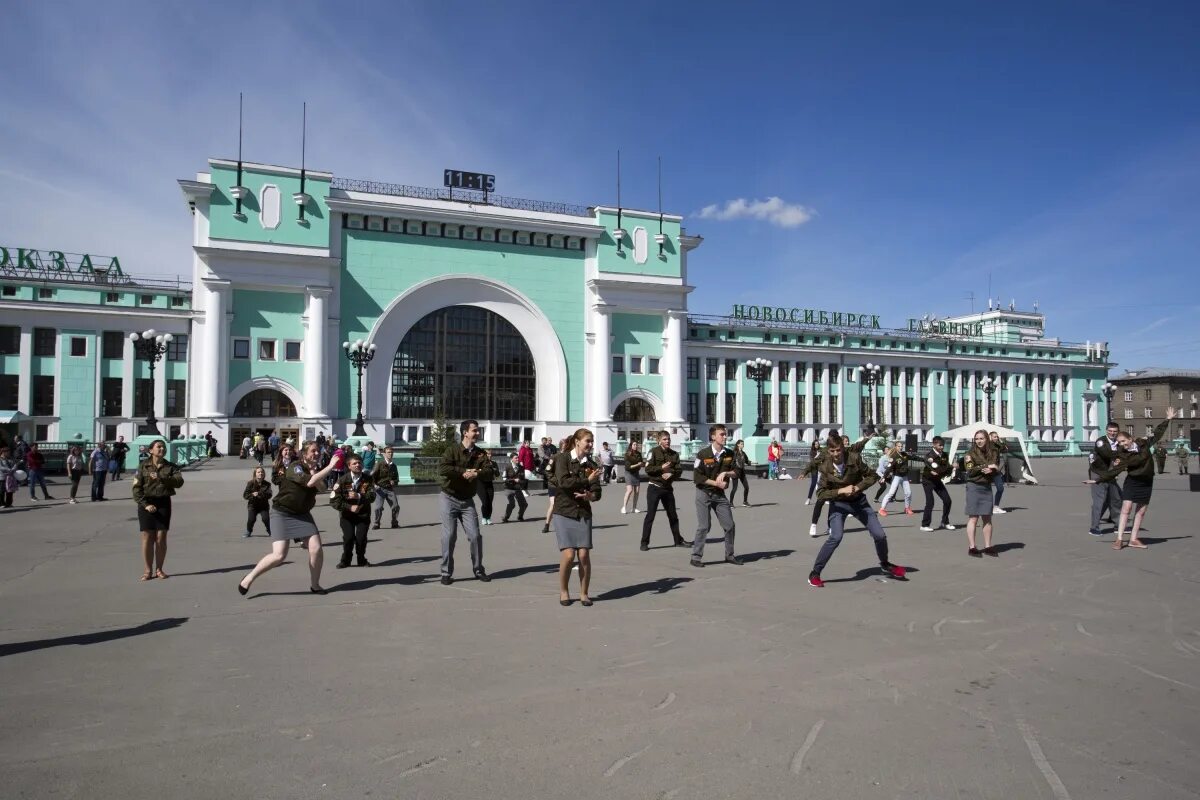 Вокзал новосибирск главный кассы. Пригородный вокзал новосибирск главный. Пригородный вокзал новосибирск. Вокзал чик село прокудское. Главный вокзал чик.