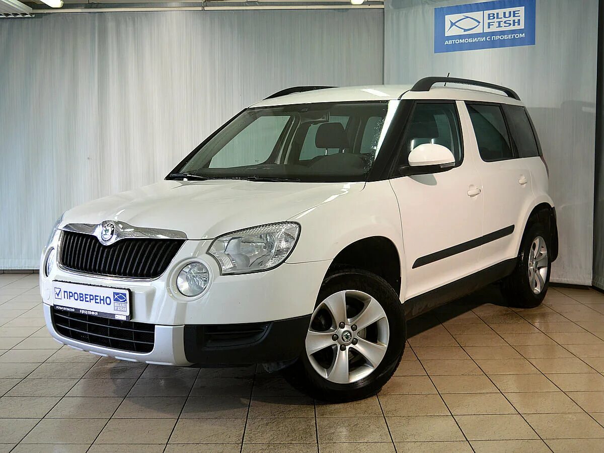 Ети 1.8 полный привод. Skoda Yeti 1.8. Skoda Yeti 1,8, 2013. Шкода етти белая. Шкода ети 1.8полный привод.