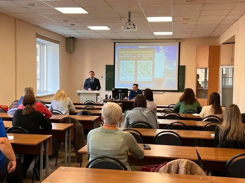 Закс собрание санкт петербурга. Виэсу воронеж колледж. Школа № 29 подольск имени петра ивановича забродина. Виэсу воронеж. Муниципальные служащие псковской области.