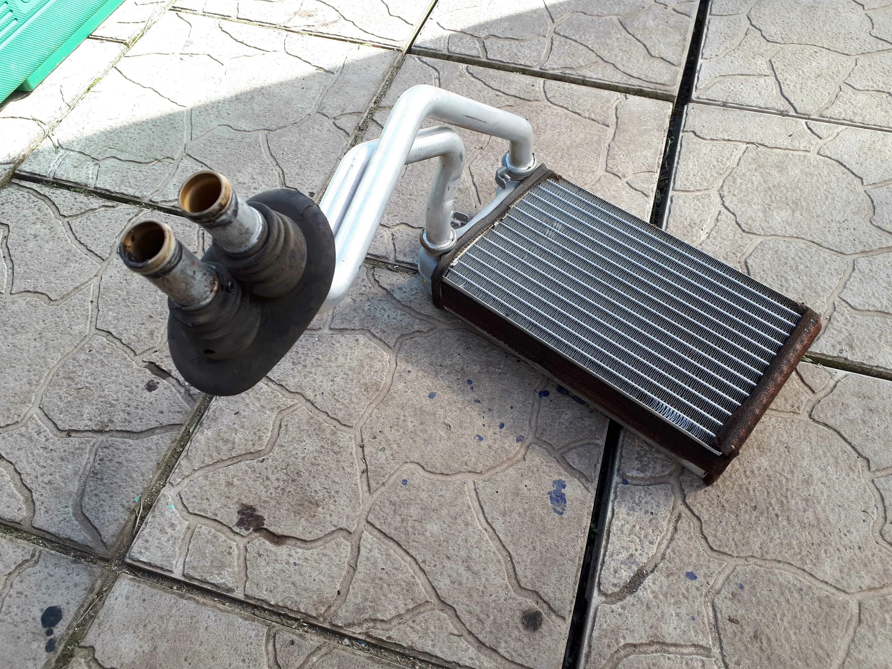 Радиатор отопления ауди 80 1991. Радиатор печки ауди а4 б5 1. Радиатор отопления audi 80 b3. Радиатор отопителя ауди. Радиатор отопителя ауди.