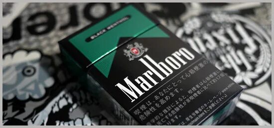 Мальборо черный компакт. Мальборо premium black. Сигареты мальборо черные. Мальборо черный. Marlboro 100s черные.