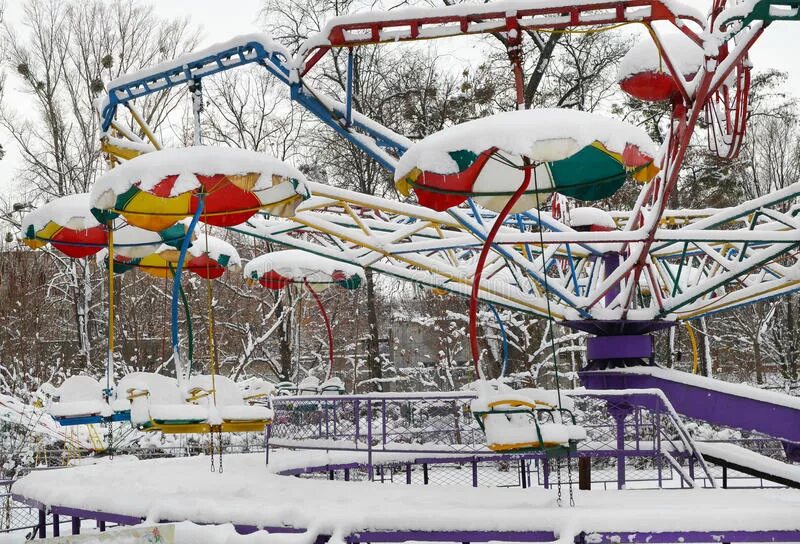 Снежная карусель. Снежная карусель. Снежная карусель. Снежная карусель. Лесопарк тополя тюмень.