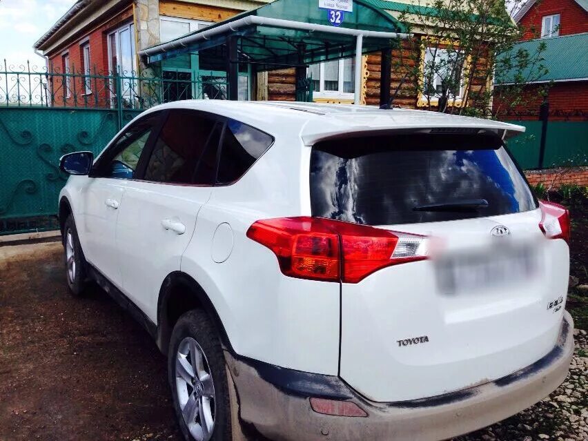 Тойота рав 4 2013 белый. Rav4 xa40 белый перламутр. Рав 4 2013 белый перламутр 2013. 761 Белый рав 4. Тойота рав с пробегом в россии