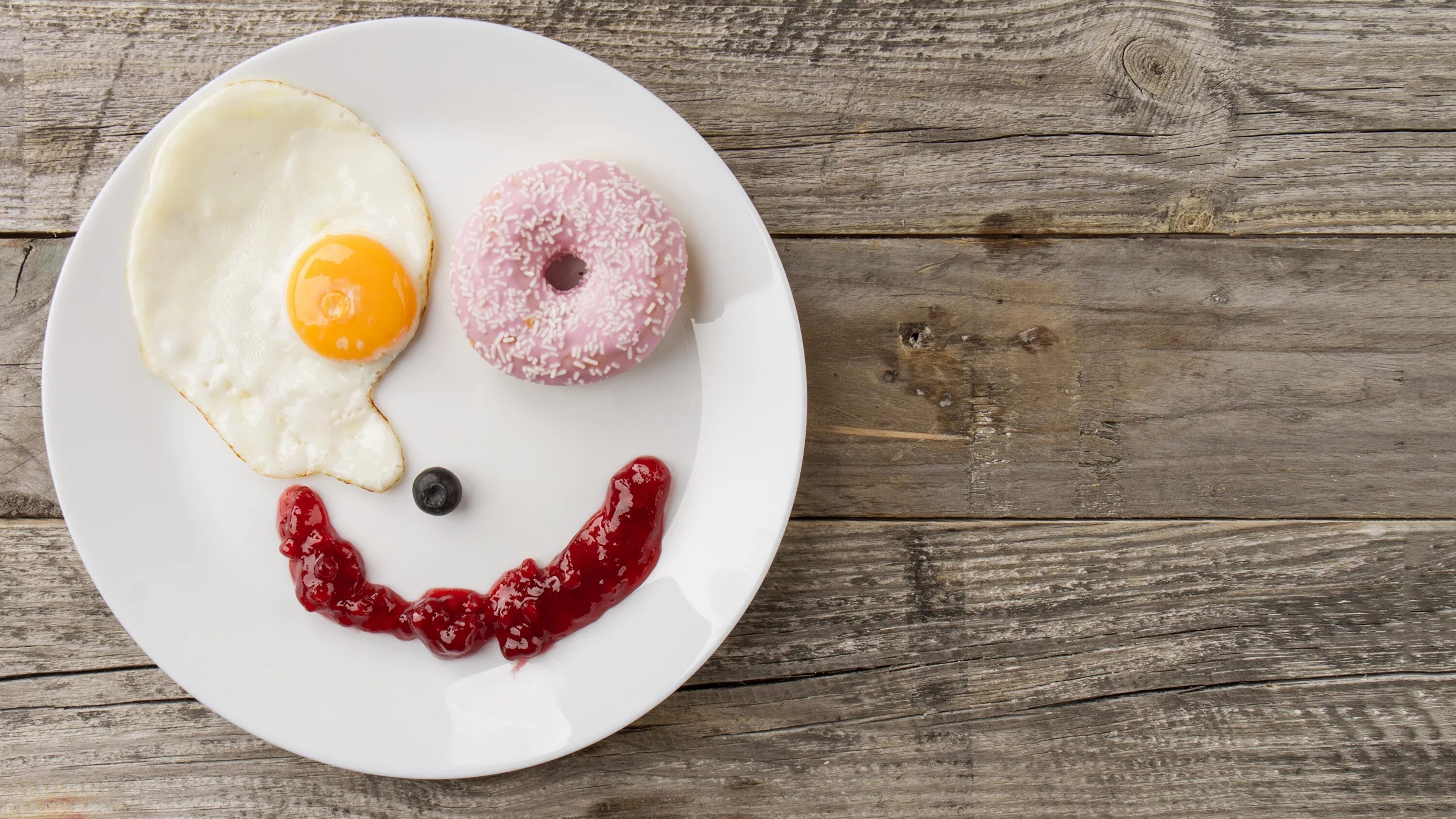 Утро пятницы. Завтрак с кофе. Блюда в музыкальном стиле. Завтрак кофе и бутерброд. Включи музыку на завтрак.