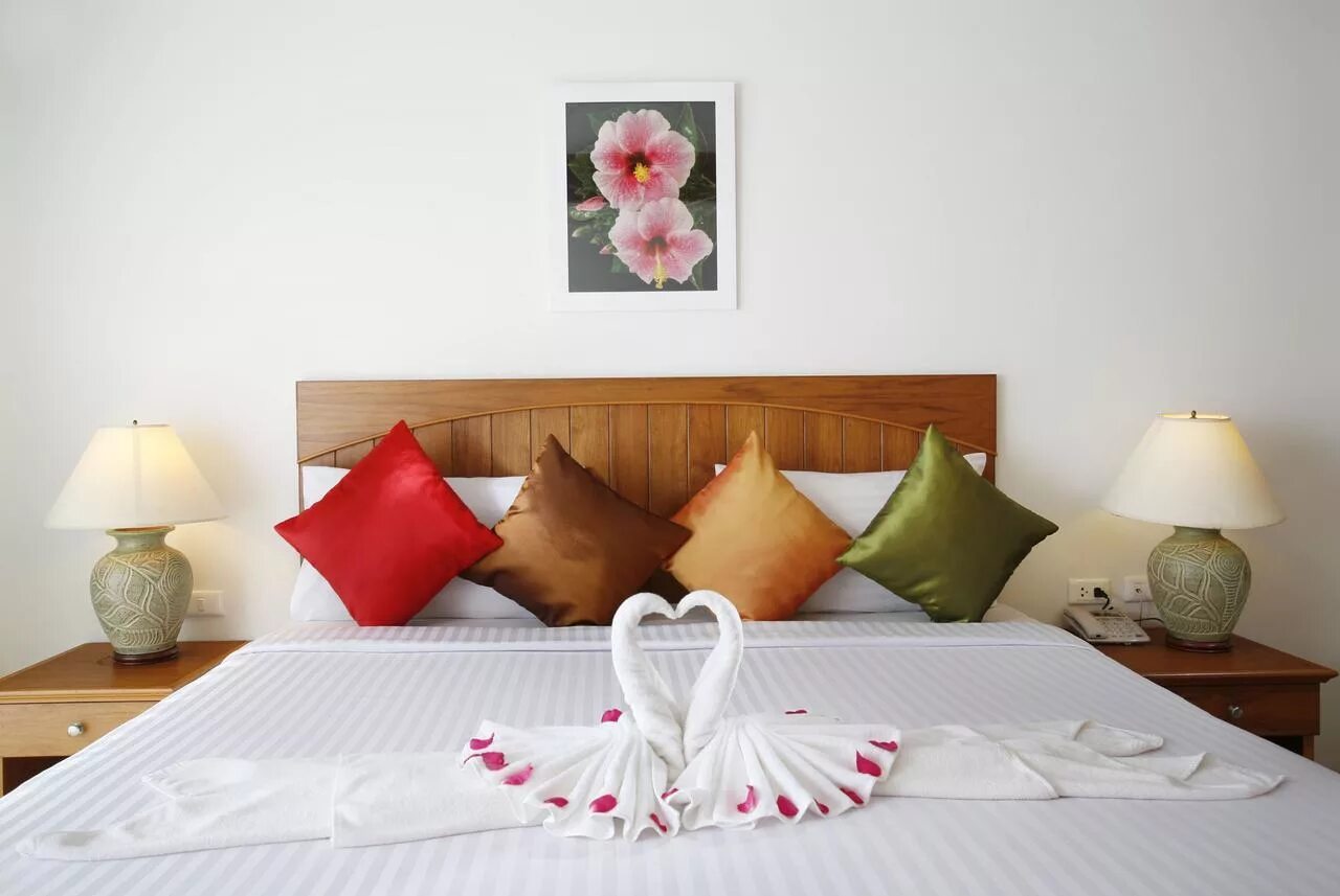 Jiraporn hill resort 3 пхукет. Jiraporn hill resort 3*. jiraporn hill resort patong таиланд. jiraporn hill resort patong 3* patong, пхукет. отель дилман хилл резорт.