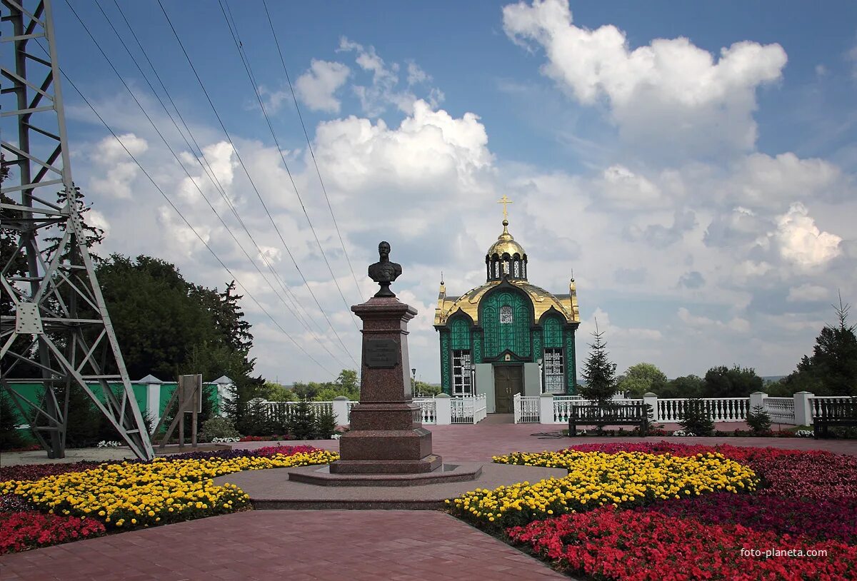 Памятник Николаю 2 в Тамбове. Городской округ город Тамбов. Часовня Питирима Тамбовского Тамбов. Соборная площадь Тамбов. Красивые тамбовские места