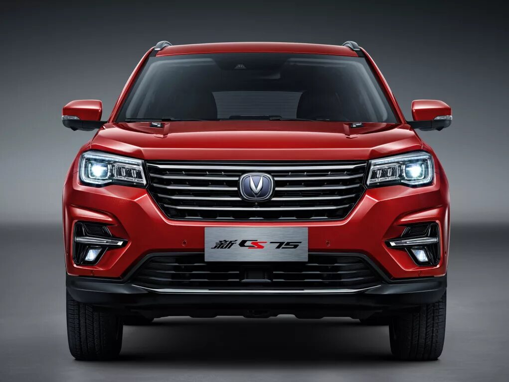 Рейтинг китайских кроссоверов 2024. Changan cs75 2020. Changan cs75 2022. Китайский кроссовер Чанган cs75. Чанган ЦС 75.