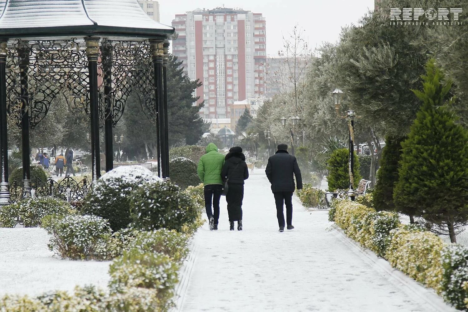 Зимний Баку. Зима в Баку. Баку зимой. Баку бульвар зимой. Азербайджан в ноябре