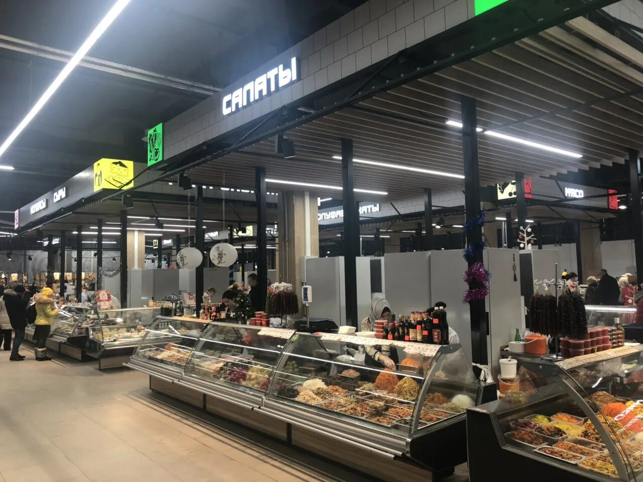 торговые ряды средной нижний новгород. средной рынок нижний новгород. остановка средной рынок нижний новгород. средний рынок нижний новгород. на рынке.