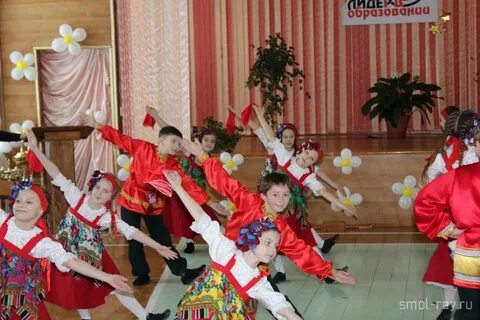 В школе на заключительном туре художественного конкурса