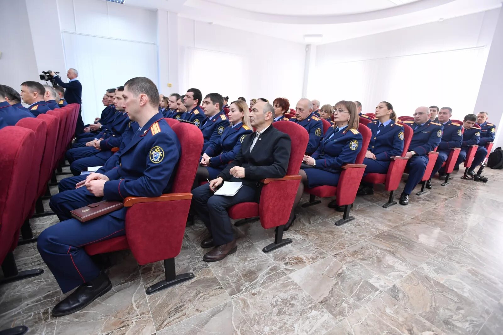 Отдел по борьбе с экстремизмом. Центр по противодействию экстремизму МВД. Управление по противодействию экстремизму МВД России. Оперативники центра э. Экстремизм полиция