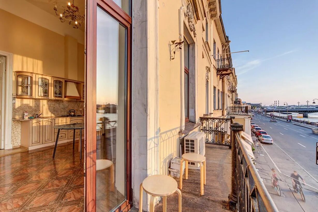 Отель akyan спб. Nevskiy eclectic by akyan отель санкт петербург фотогалерея. The faces moyka отель санкт-петербург. Отель akyan спб. Отели петербурга с балконом.