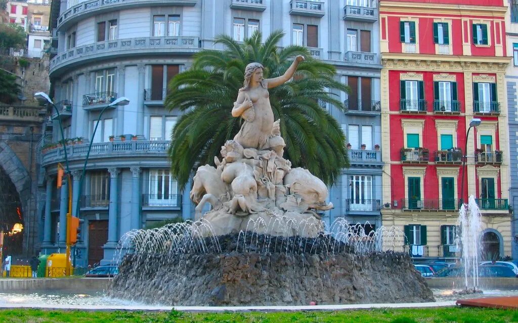 Неаполь фонтан. Сирена скульптура. Аглаофа. Парфенопа. Парфенопа.