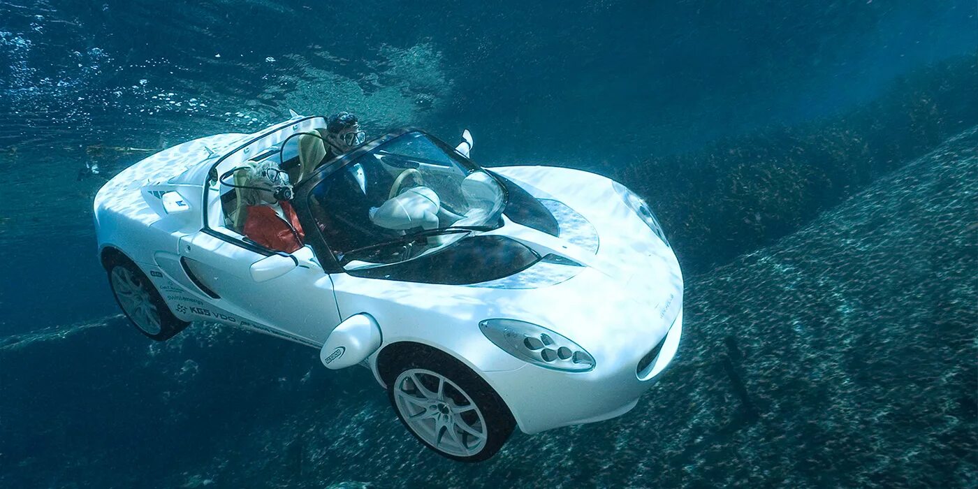Есть подводные машины. Машина под водой. Rinspeed squba. Плавающая машина. Скуба машина амфибия.