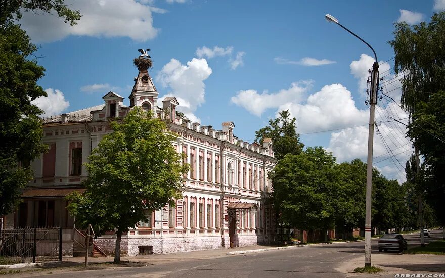 Новозыбков население. Новозыбков Брянская область. Городской дом культуры Новозыбков. Дом культуры города Новозыбкова. ДК им Калинина Новозыбков.