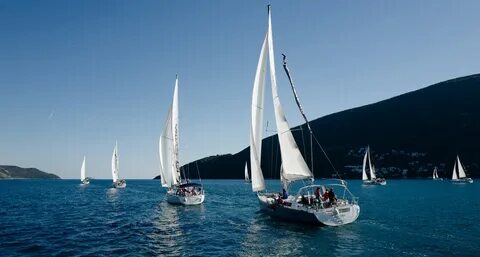Предложение со словом sailing