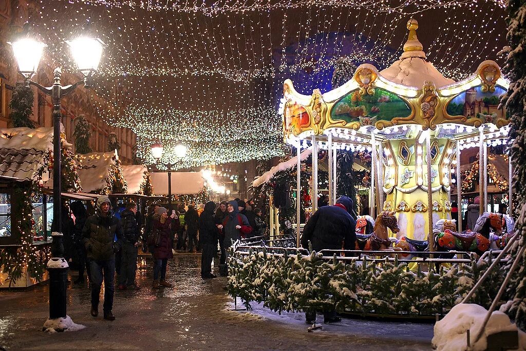 Московское рождество. Московский фестиваль «путешествие в рождество». Красная площадь новый год. Путешествие в рождество в парке горького. Рождество в москве.