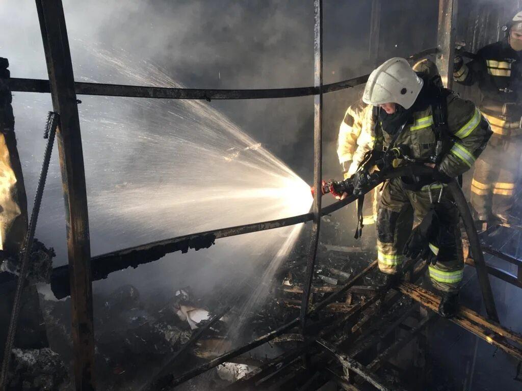 Пожар на рынке европа азия. Пожар на рынке европа азия. Вести кбр пожар. Пожар на рынке европа азия. Пожар на рынке европа азия.