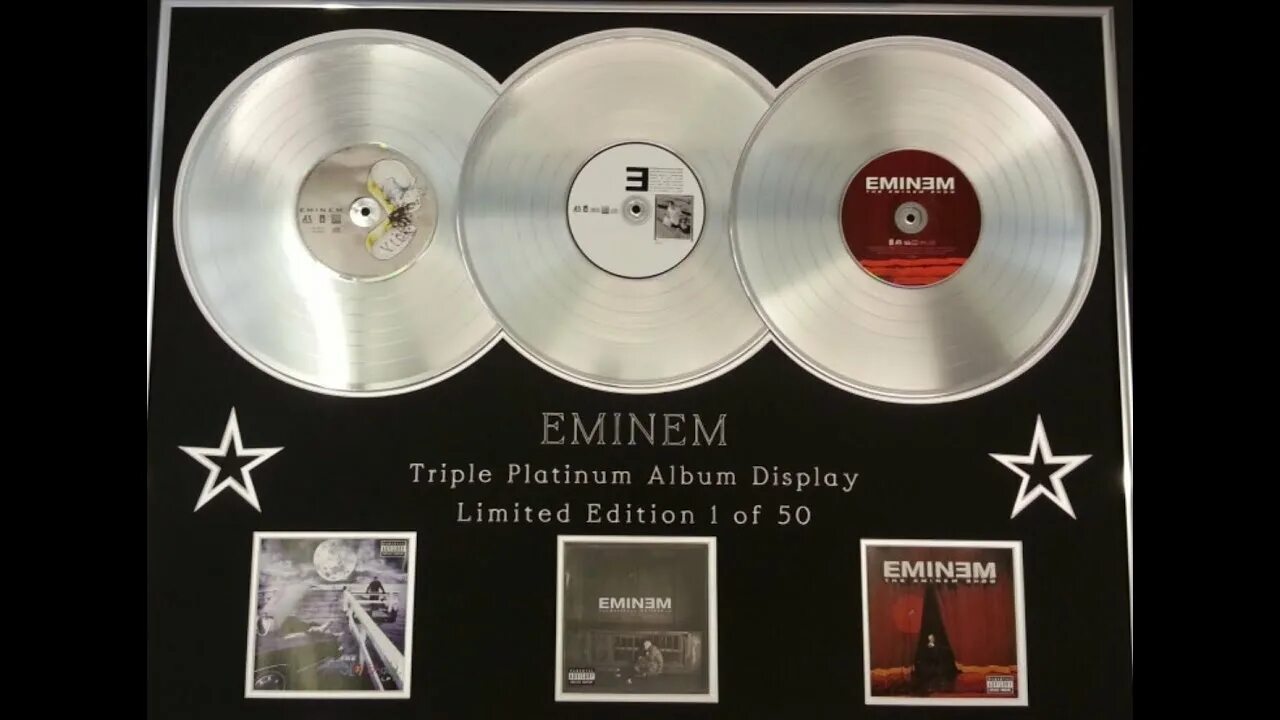 Eminem sing for the moment текст. Eminem platinum disk. eminem пластинка. компакт-диск eminem show. платиновый альбом эминема.
