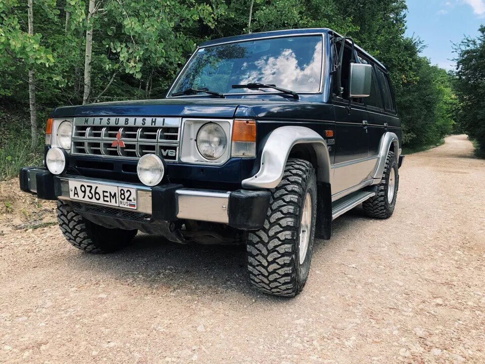 Mitsubishi pajero 1 поколение. Mitsubishi Pajero 1. Паджеро 1 поколения. Pajero 1 Tuning. Мицубиси Паджеро 1 Drive 2.