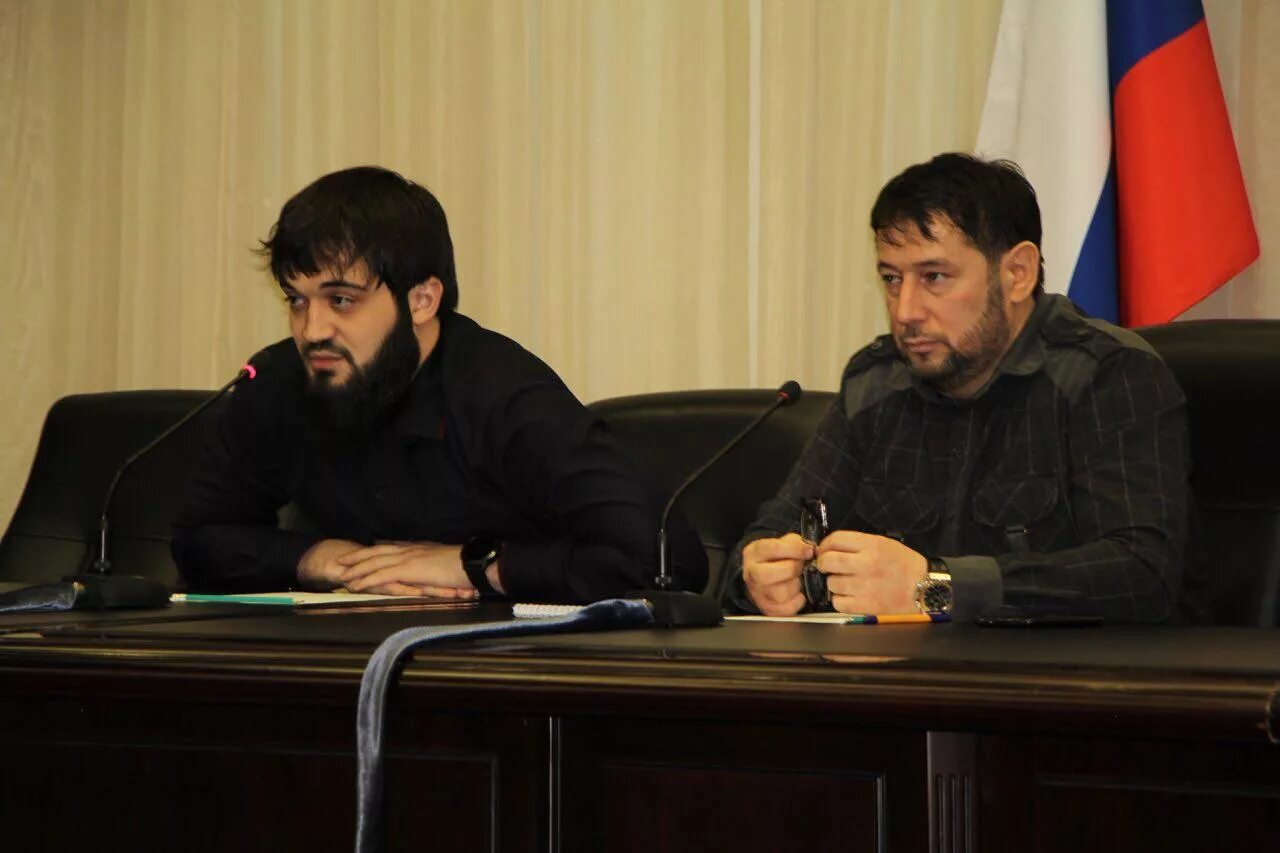 Хаджимурад доного. Закриев мэр грозного. магомед хаджимурадов грозный.