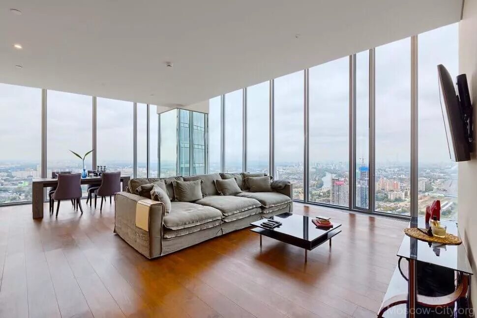 Апартаменты москоу сити. Башня федерация пентхаус 95-97. Москва сити нева тауэрс. Квартиры в небоскребах москвы. Апартаменты в небоскребе.