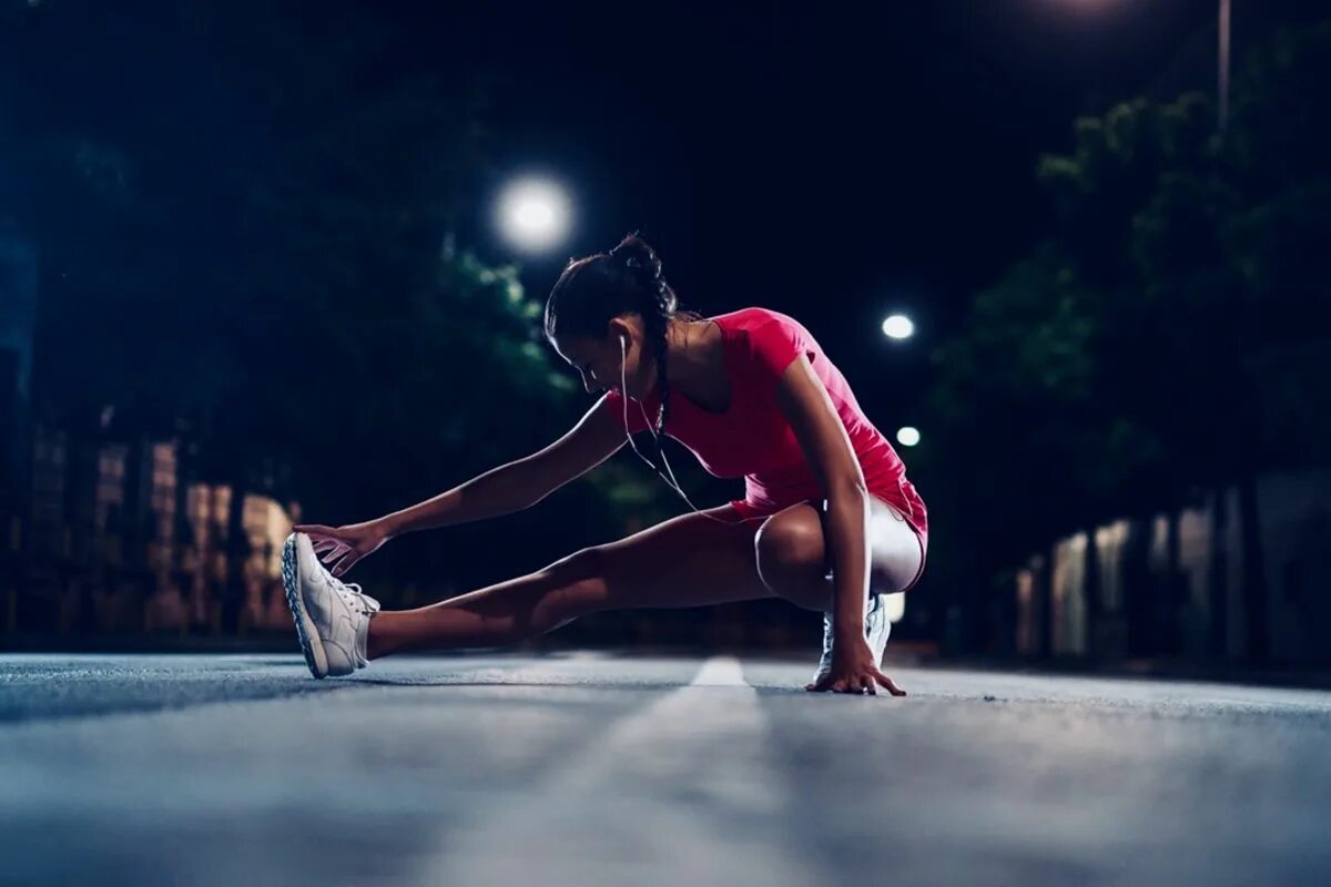 Йога дома. Фитнес дома. Утренняя зарядка. Можно делать зарядку вечером. Спорт дома.