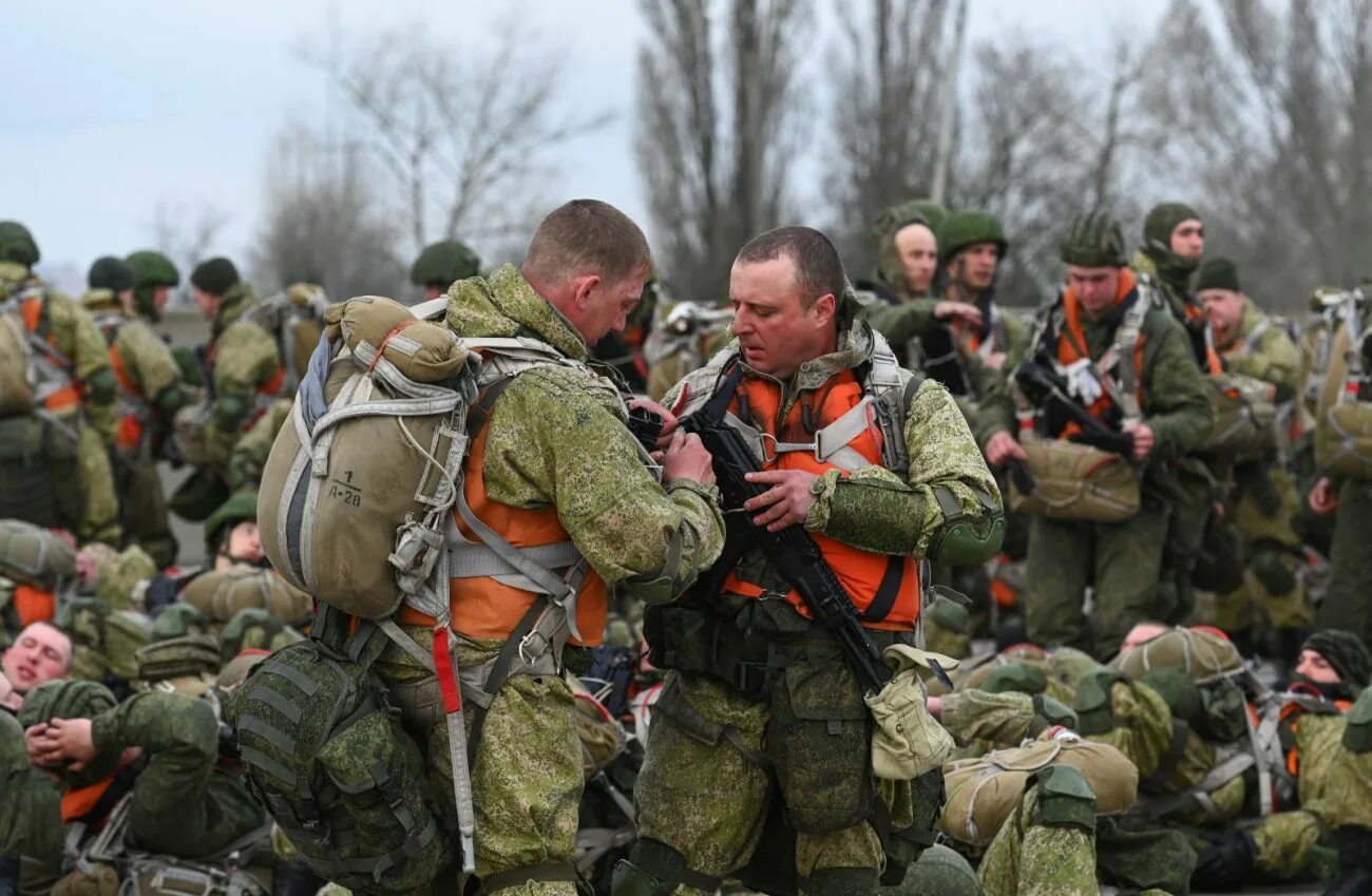 Прорыв границы с украиной. Военные учения. Российские военные. Русские войска на Украине. Военные на границе с Украиной.