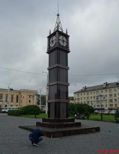 Площадь Гагарина Петрозаводск Биг Бен. Площадь Гагарина часы Петрозаводск. Биг Бен Петрозаводск часы. Башня с часами Петрозаводск. Магазин часы петрозаводск