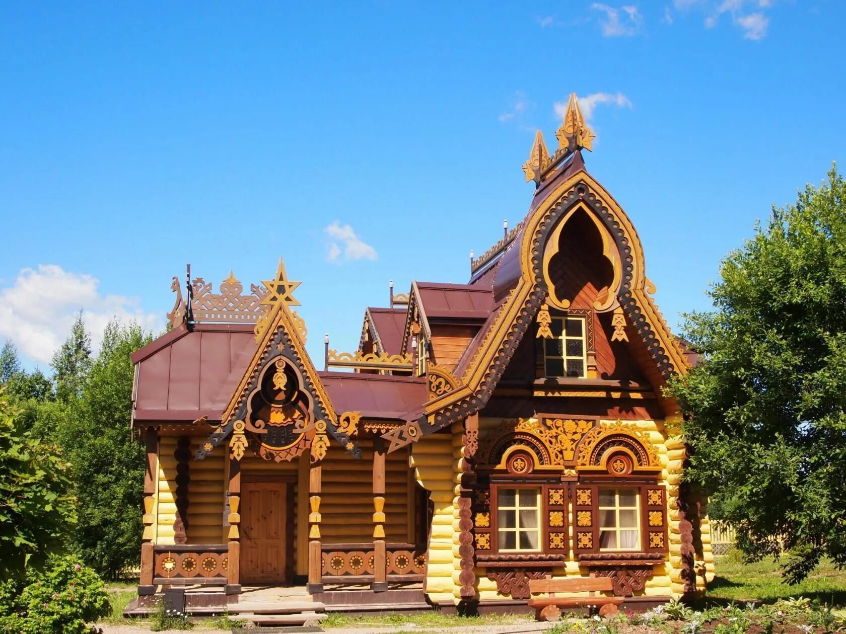 княжий терем микуличин. поставь терем. деревянные терема руси. терем алатырь. княжеский дворец терем дом дерево.