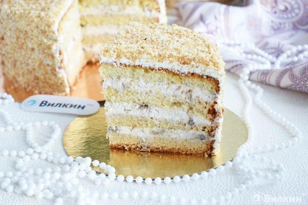 Творожный крем для бисквитного торта рецепт. Бисквит с творожным кремом. Творожный крем для торта. Бисквитный торт с творожным кремом. Торт с нежнейшим творожным кремом.