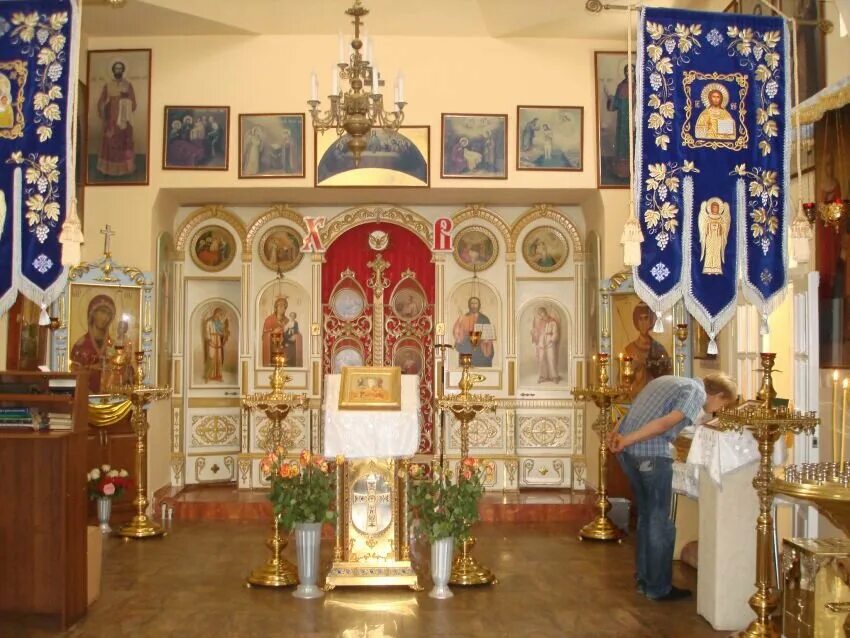 алтарь в монастыре. алтарь в монастыре. храм преподобных зосимы и савватия соловецких в гольяново. церковь монастыря санто-доминго-эль-антигуо. иверский монастырь самара внутри храм.