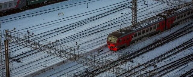 Электричка новосибирск татарск сегодня. Электропоезд Новосибирск Татарск. Вагон электрички. Электричка Новосибирск Татарск. Новая электричка Татарск Новосибирск.