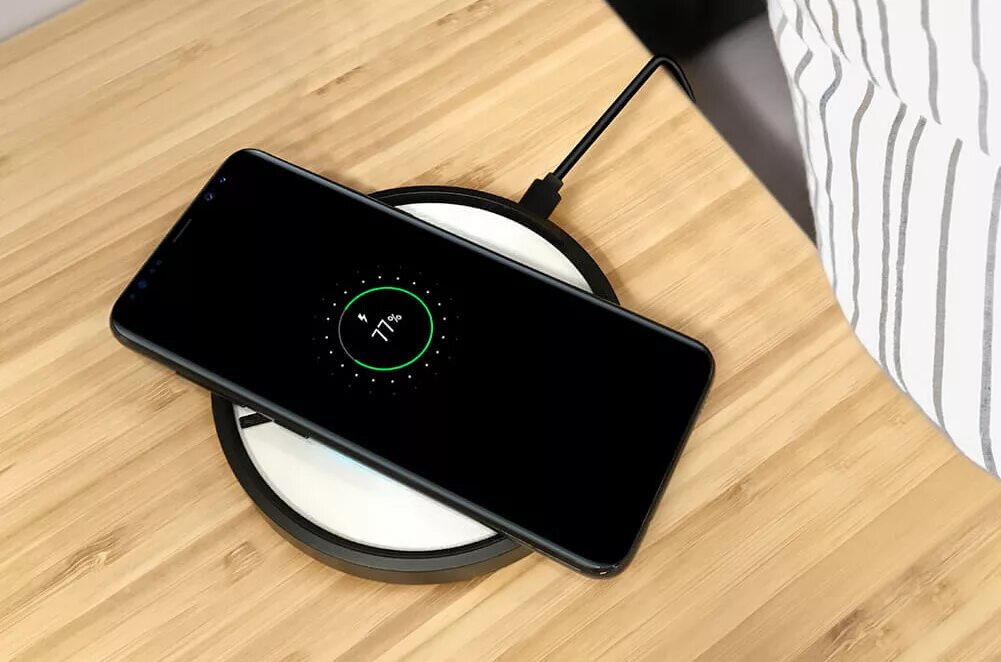 Беспроводное зарядное устройство Nillkin Magic Disc. Nillkin Magic Disk 4. Wireless Charger беспроводная зарядка. Qi беспроводная зарядка 2a. Iphone xs беспроводная зарядка