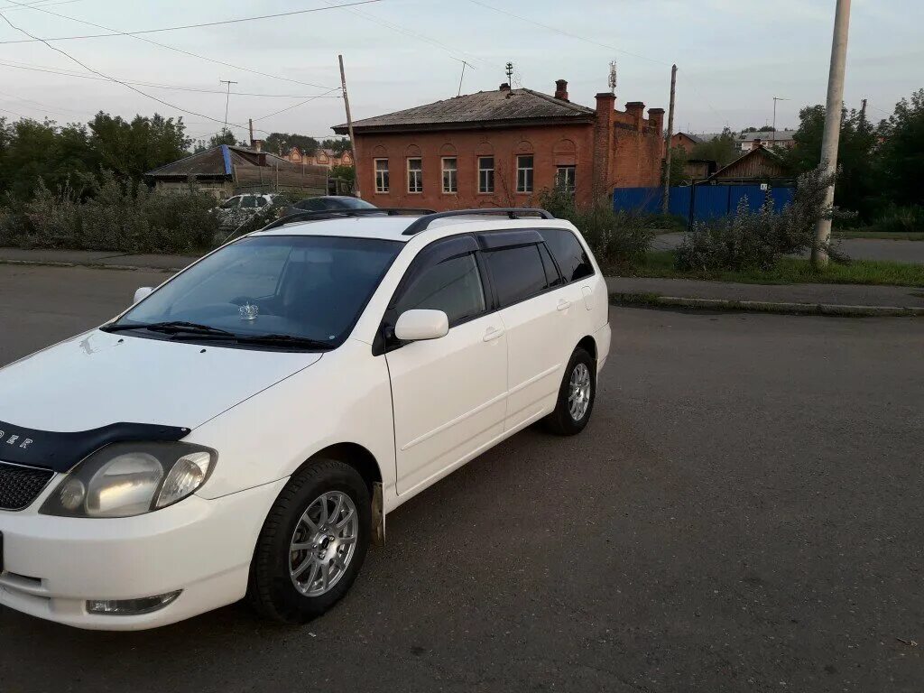 Toyota Fielder 2000. Toyota Corolla Fielder 2000. Toyota Corolla Fielder IX (e120, e130). Тойота Филдер 2000г. Тойоту универсал купить в россии