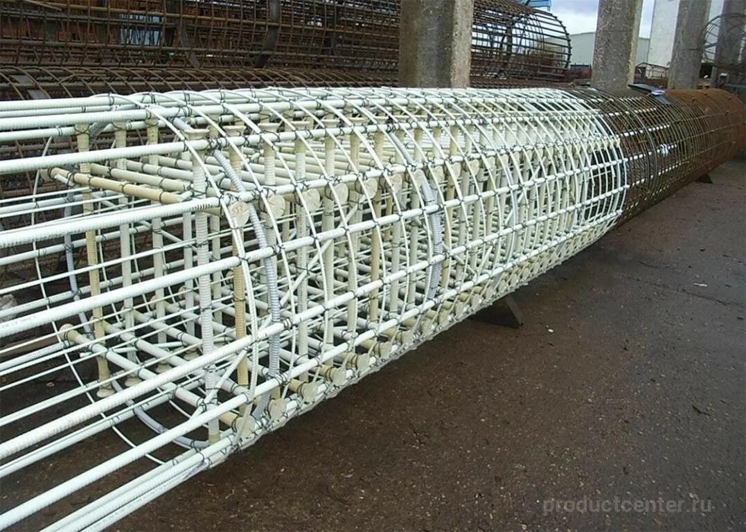 Для армирования используются