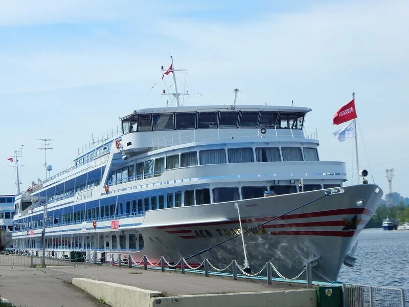 антон чехов теплоход интерьер. лев толстой теплоход 2023. теплоход афанасий никитин навигация. лев толстого навигация. водоход лев толстой 2022 якушева татьяна.