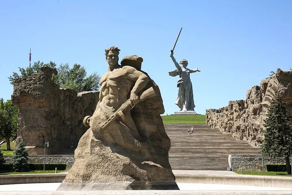 ГОРОДА-ГЕРОИ: СТАЛИНГРАД (ВОЛГОГРАД) - СПБ ГБУ "ОПМК "ПЕРСПЕКТИВА