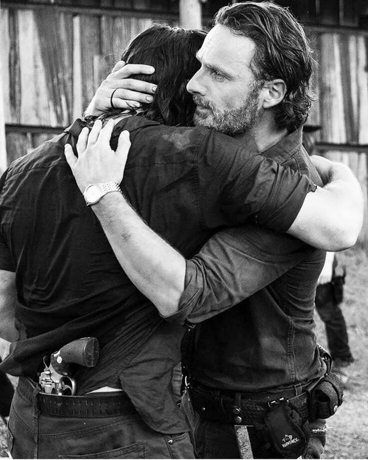 Ходячие мертвецы фанфики. Ходячие мертвецы дэрил и карл. Ходячие мертвецы рик и дэрил. Ходячие мертвецы фанфики. Дэрил диксон и рик граймс арт.