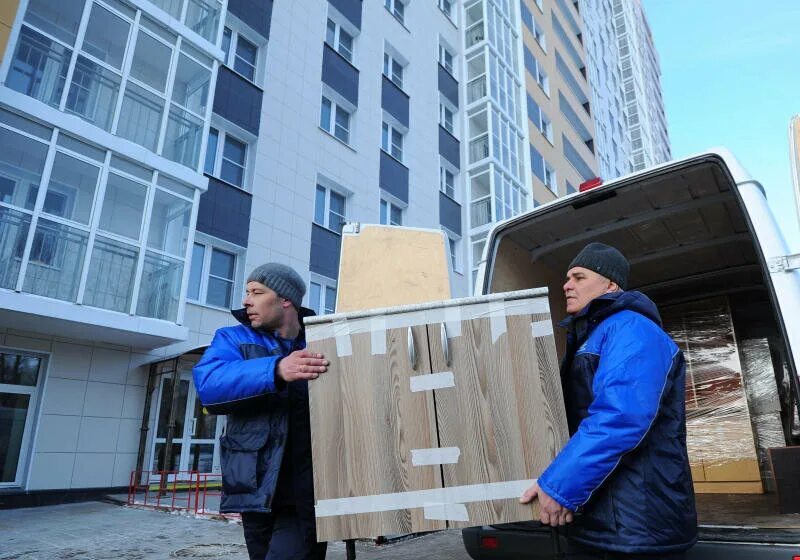 Переехать квартиру в москве. Переезд по реновации. Новоселы в реновации. Квартиры по реновации. Переезд в новостройку.